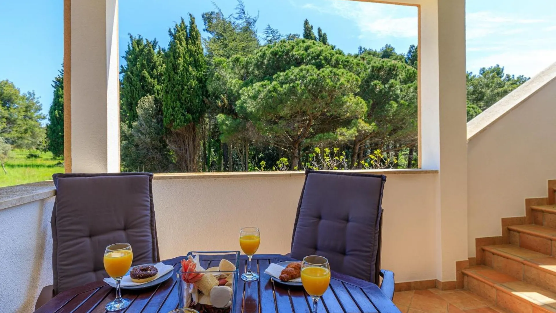 Apartment Beachfront Escape In Rovinj