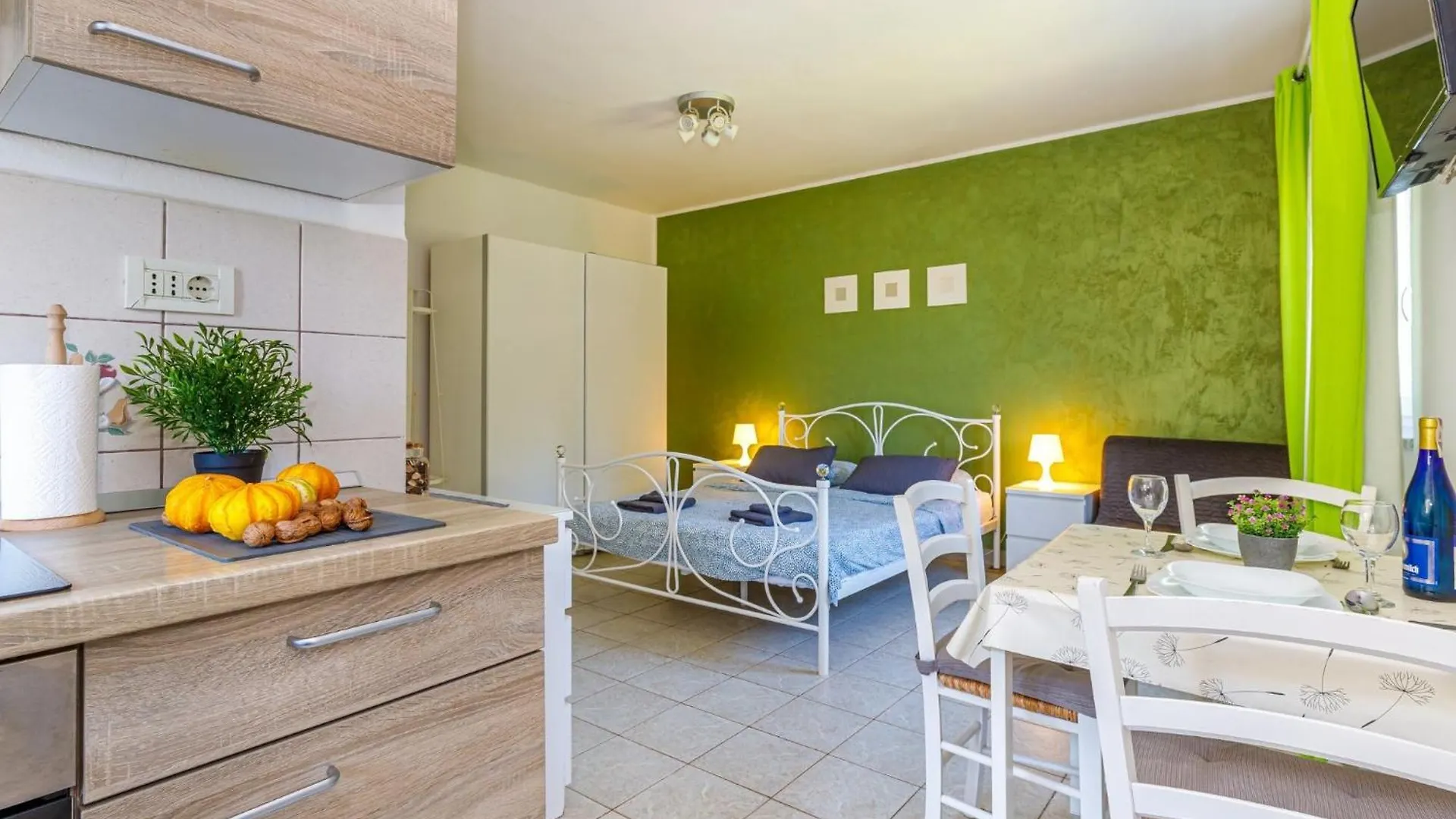 Apartment Beachfront Escape In Rovinj