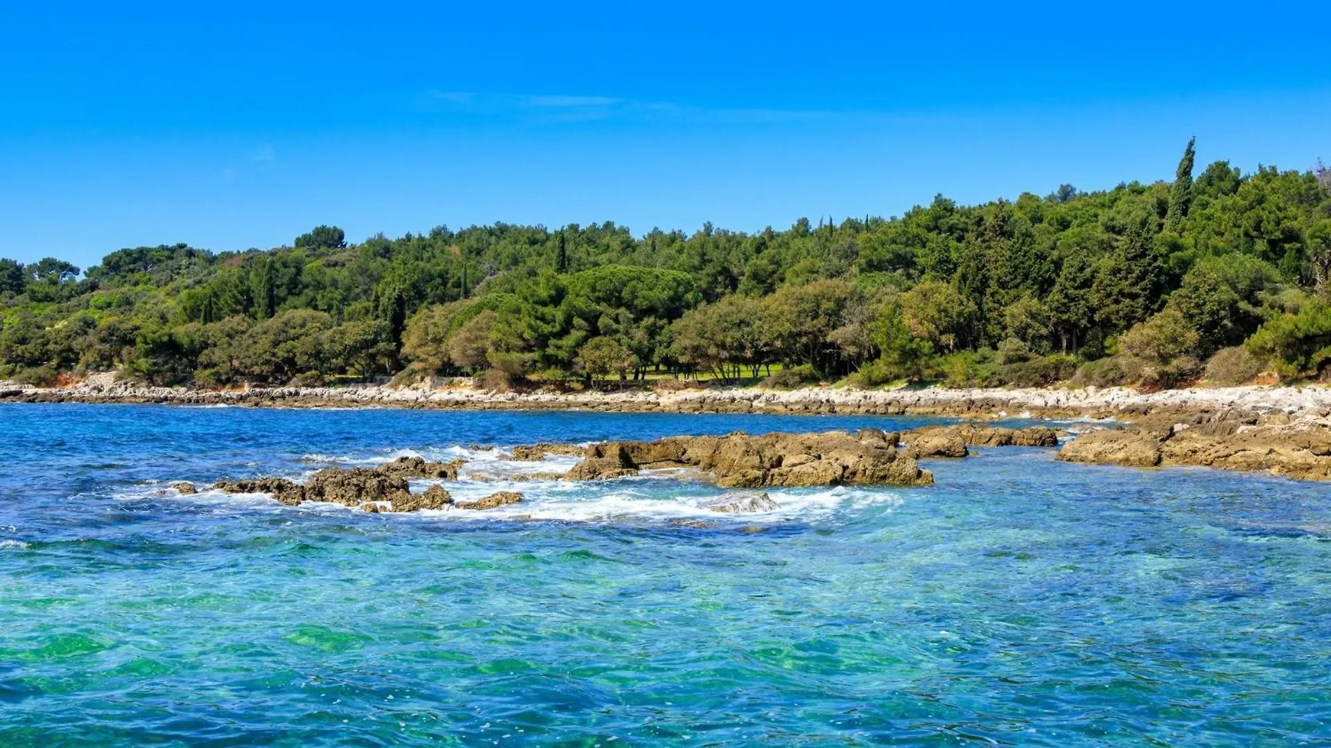 Beachfront Escape In Rovinj Apartment