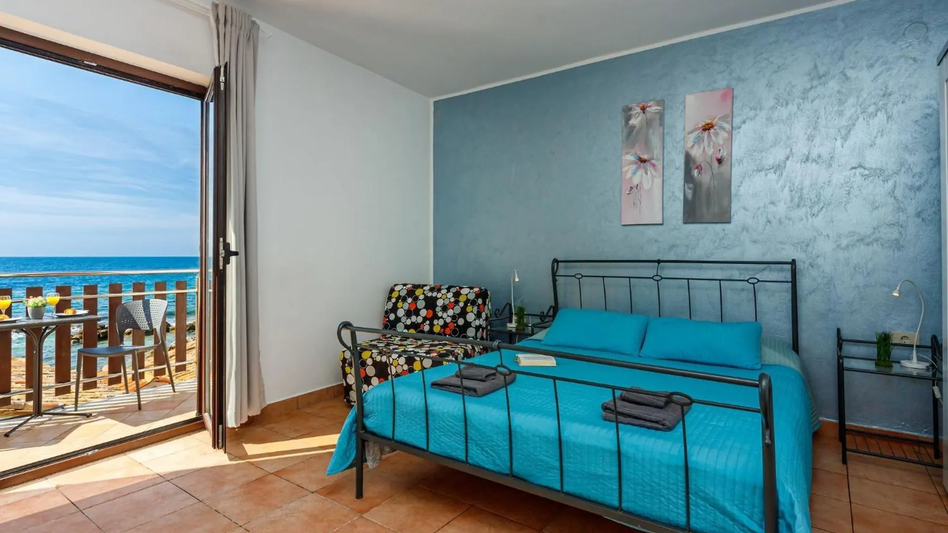 Beachfront Escape In Rovinj 0*,