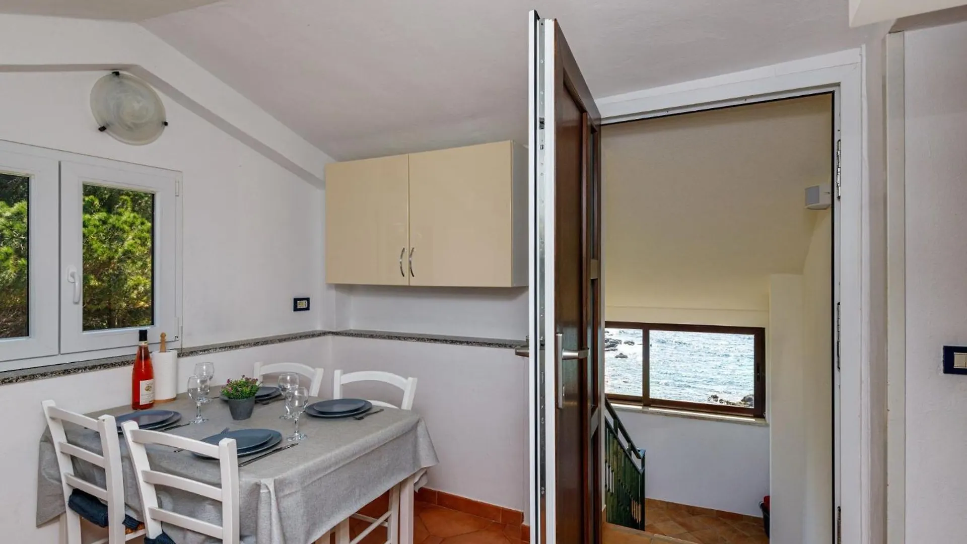 Beachfront Escape In Rovinj