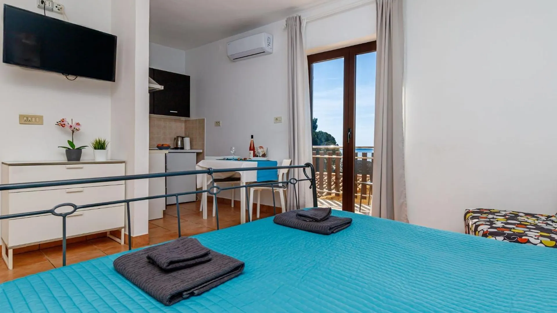 Beachfront Escape In Rovinj Apartment
